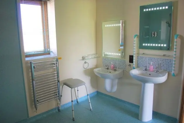 Comfort Üç Kişilik Oda, Engellilere Uygun (Riverside)
