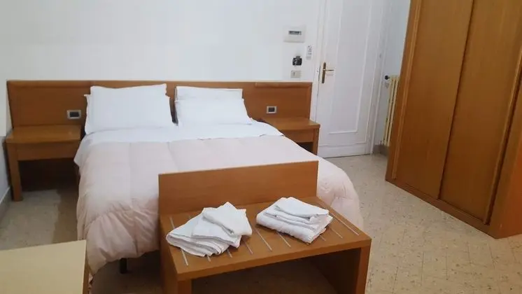 Dört Kişilik Oda, Küçük Mutfak