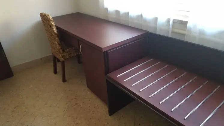 Dört Kişilik Oda, Küçük Mutfak