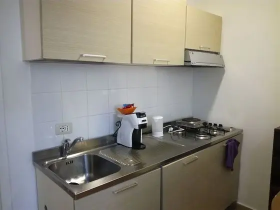 Tek Büyük veya İki Ayrı Yataklı Oda, Küçük Mutfak