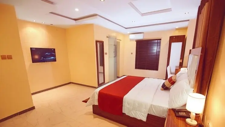 Deluxe Oda, Sigara İçilmez