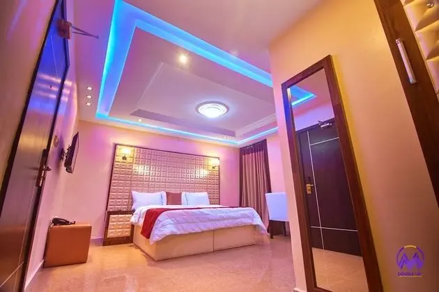 Deluxe Oda, Sigara İçilmez