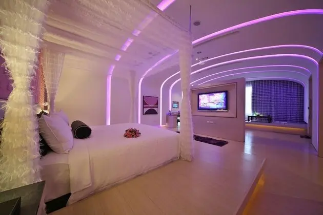 Club Süit, 1 En Büyük (King) Boy Yatak