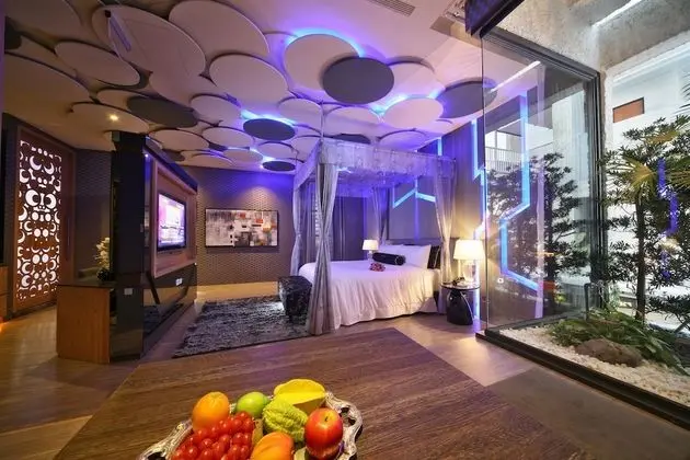 Club Süit, 1 En Büyük (King) Boy Yatak