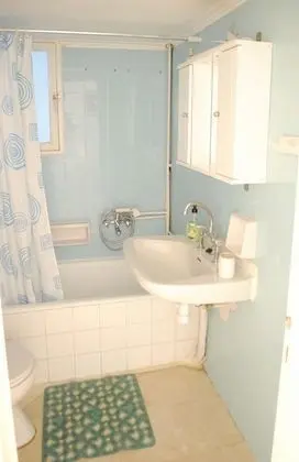 Ortak Ranzalı Oda, 1 Yatak Odası, Buzdolabı