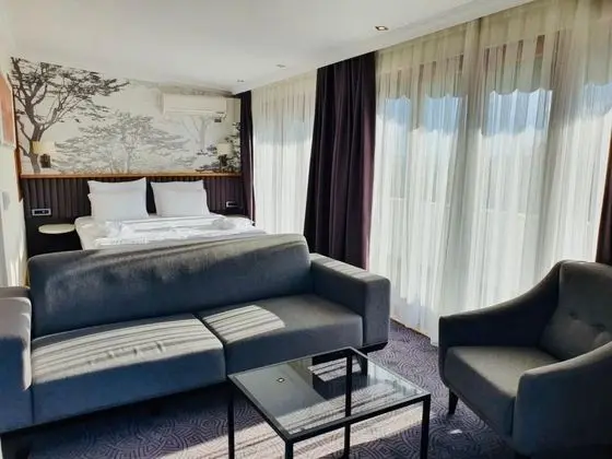 Junior Suite Custom Oda