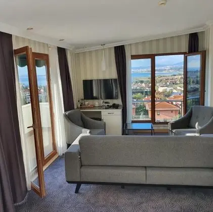 Junior Suite Custom Oda
