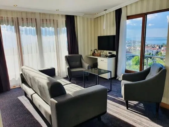 Junior Suite Custom Oda