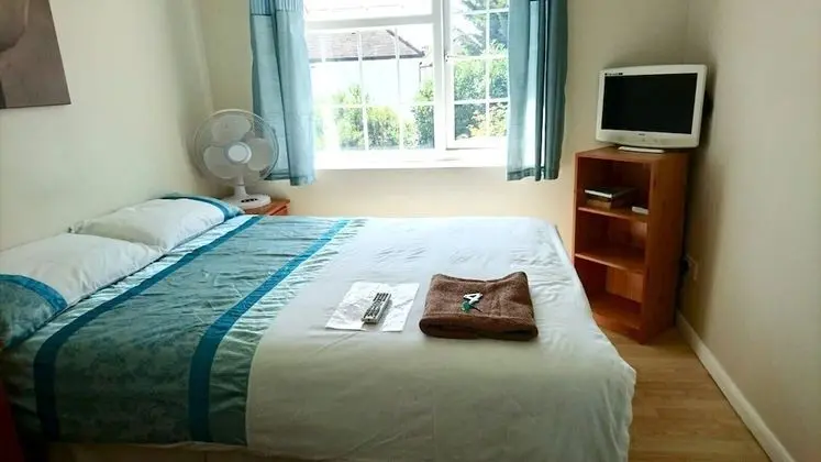 Ortak Ranzalı Oda, 1 Yatak Odası