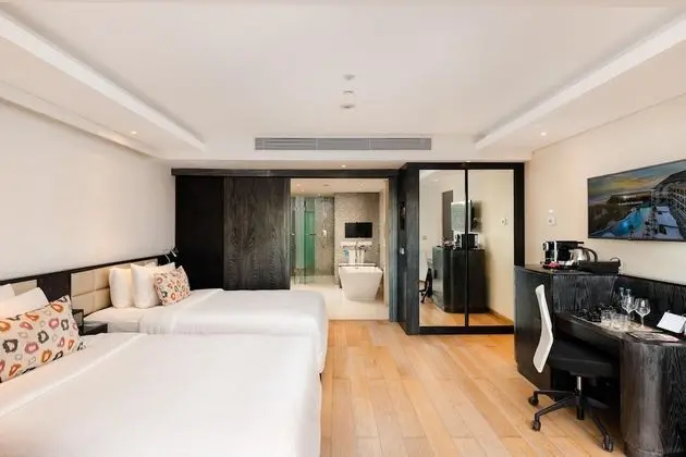 Junior Leisure Suite Twin
