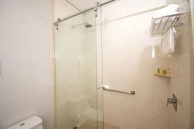 Executive Oda, 1 En Büyük (King) Boy Yatak, Business Dinlenme Salonu Kullanımı