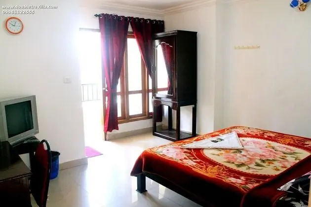 Deluxe Oda, 1 Yatak Odası, Engellilere Uygun, Kısmi Göl Manzaralı