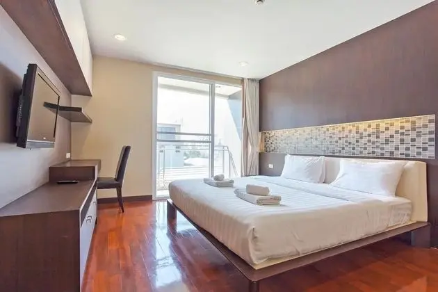 One Bedroom Apartment