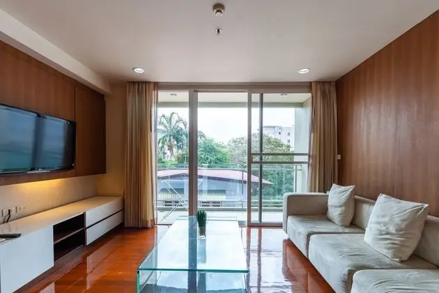 One Bedroom Apartment