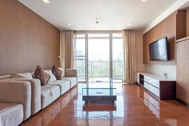 One Bedroom Apartment