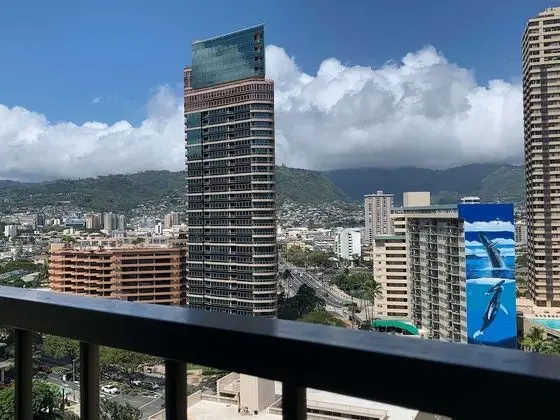 Çatı Katı Süiti (Penthouse) (Kapiolani Suite, City/Mountain View)