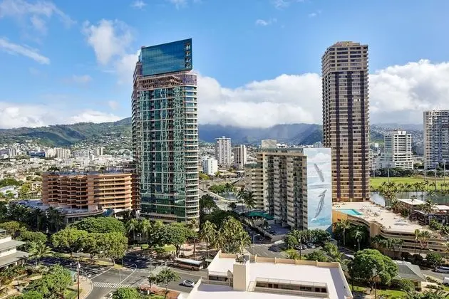 Çatı Katı Süiti (Penthouse) (Kapiolani Suite, City/Mountain View)