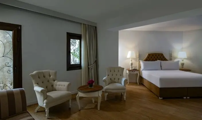 One Bedroom Suite