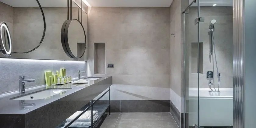 King One Bedroom Suite