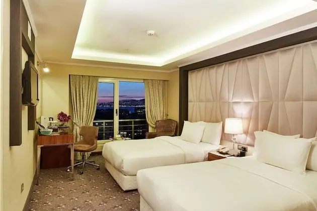 Twin Guest Room