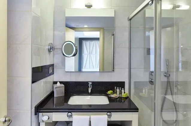 Twin Guest Room