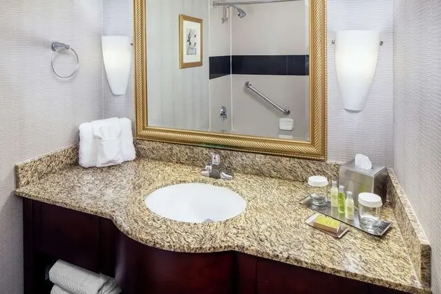 Oda, 2 Çift Kişilik Yatak (Treat Yourself Amenities)