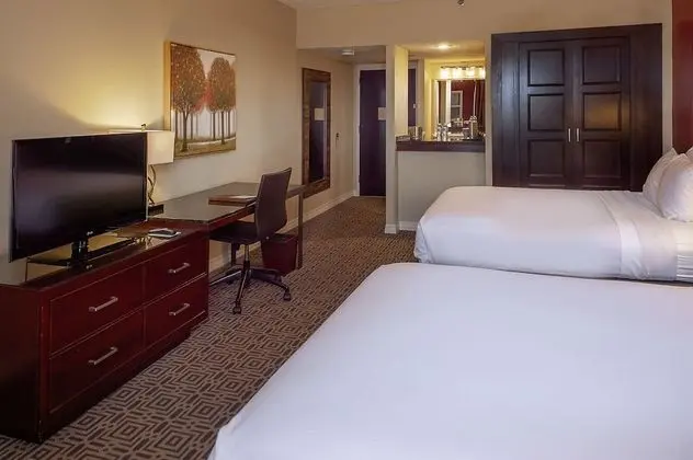 Oda, 2 Çift Kişilik Yatak, Engellilere Uygun, Küvet