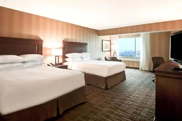 Spacious Room, 2 Queen Beds, High Floor River View