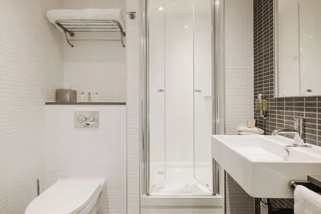 Queen Executive Room