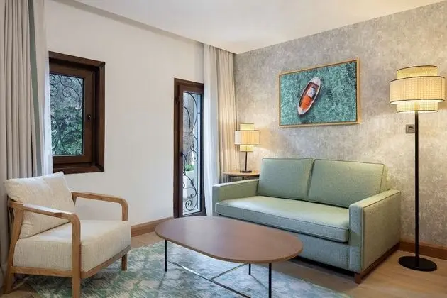 King Deluxe One Bedroom Suite