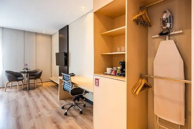 Oda, 2 Çift Kişilik Yatak, Engellilere Uygun (Roll-In Shower)