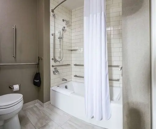 Oda, 1 En Büyük (King) Boy Yatak, Balkon, Avlu Manzaralı