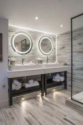 Çatı Katı (Loft), 1 En Büyük (King) Boy Yatak