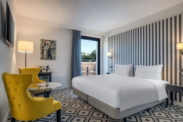 Deluxe Tek Büyük Yataklı Oda, 1 En Büyük (King) Boy Yatak, Teras, Şehir Manzaralı