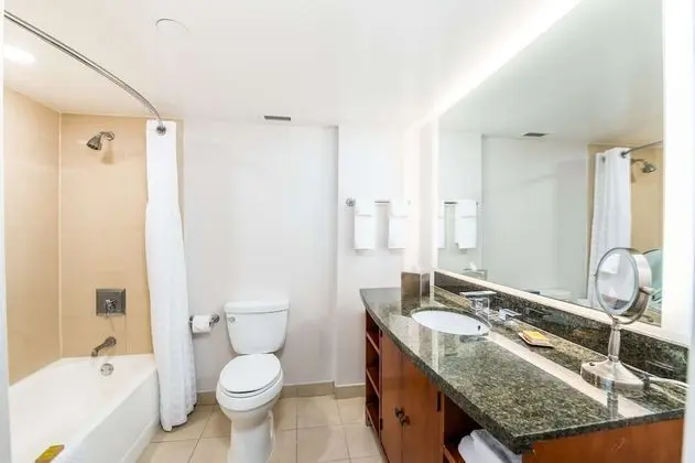 Süit, 1 En Büyük (King) Boy Yatak, Sigara İçilmez, Balkon