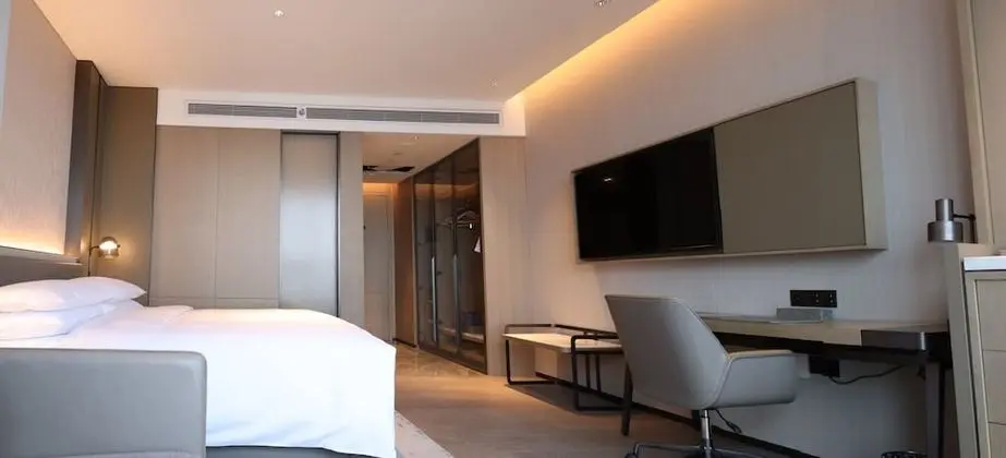 Deluxe Oda, 1 En Büyük (King) Boy Yatak (High Floor)