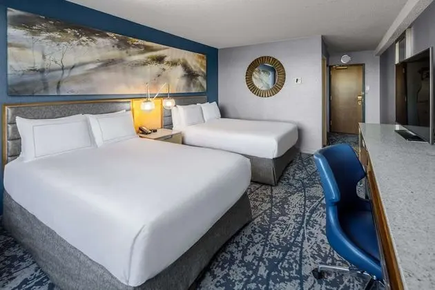 Oda, 2 Çift Kişilik Yatak, Sigara İçilmez, Balkon