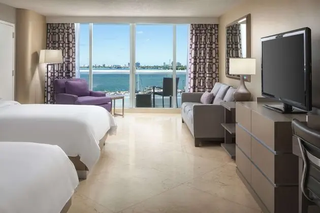 Oda, 2 Çift Kişilik Yatak, Balkon, Koy Manzaralı