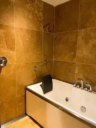 Süit, 1 En Büyük (King) Boy Yatak