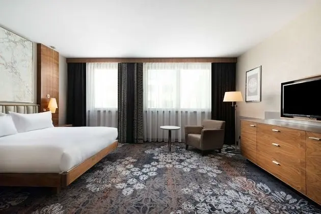 Oda, 1 En Büyük (King) Boy Yatak, Engellilere Uygun, Sigara İçilmez