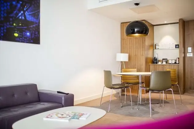 Suite, 1 King Bed, City View