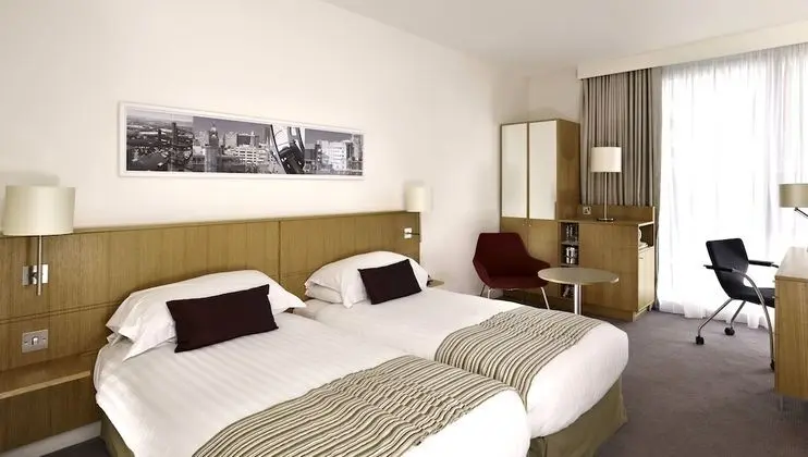 Suite, 1 King Bed, City View