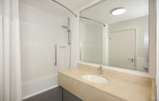 Family Oda, 1 Büyük (Queen) Boy Yatak