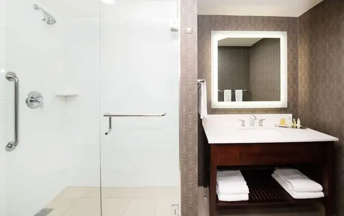 Two Double Beds, Accessible (Hearing)