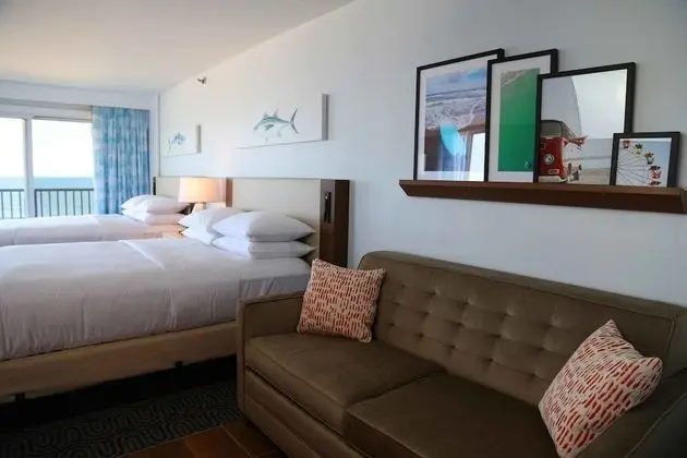 Deluxe Tek Büyük Yataklı Oda, 2 Büyük (Queen) Boy Yatak, Balkon, Okyanusa Sıfır