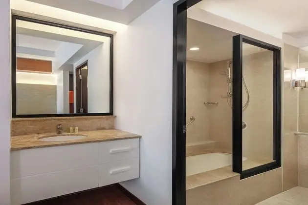 Deluxe Oda, 1 En Büyük (King) Boy Yatak, Balkon