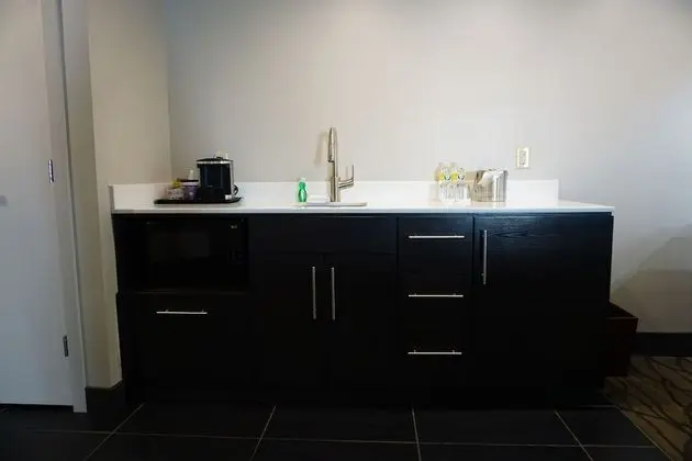 Executive Oda, 1 En Büyük (King) Boy Yatak, Sigara İçilmez, Marina Manzaralı (w/ bathtub)