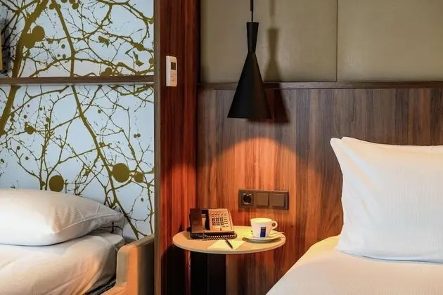 Oda, 1 En Büyük (King) Boy Yatak ve Çekyat