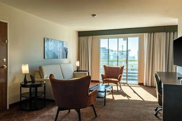 Süit, Sigara İçilmez, Balkon