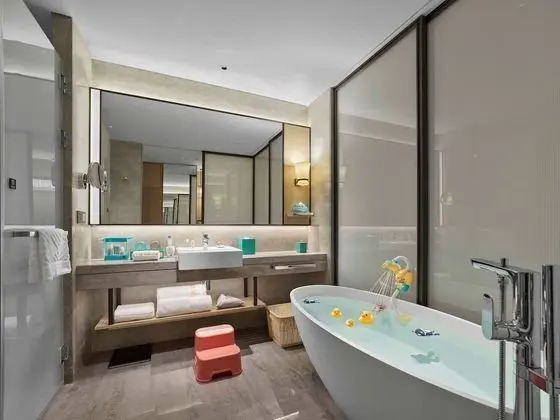 Deluxe Oda, 1 En Büyük (King) Boy Yatak (Family Room)